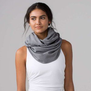 Lululemon Vinyasa Wrap Scarf NWOT